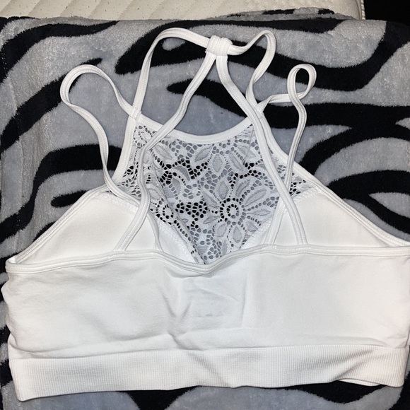 **BRAND NEW White Lace Bralette** - Picture 3 of 4